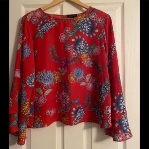 Adrienne Vittadini Floral Blouse w/ Bell Sleeve Size - Large